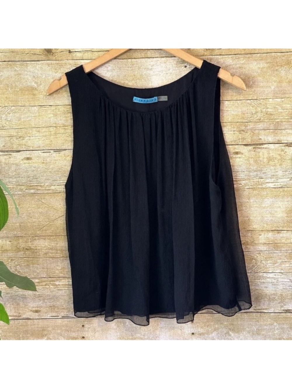 Alice + Olivia Crinkled Silk Chiffon Sleeveless Top Black Size M
